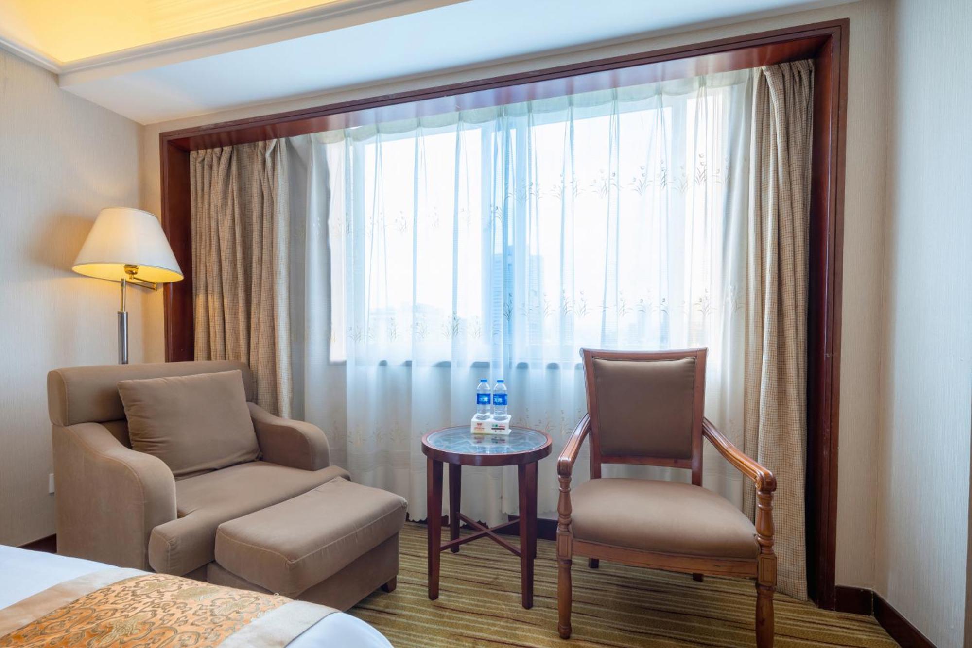 Sunshine Holiday Hotel Fuzhou Fuzhou  Extérieur photo