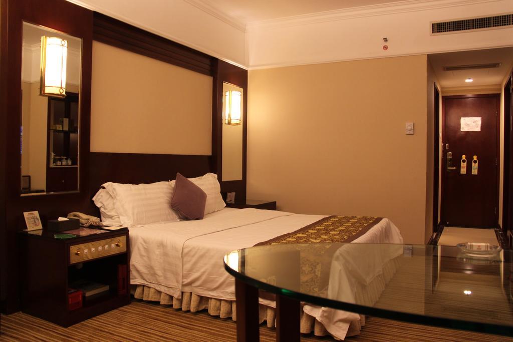 Sunshine Holiday Hotel Fuzhou Fuzhou  Extérieur photo
